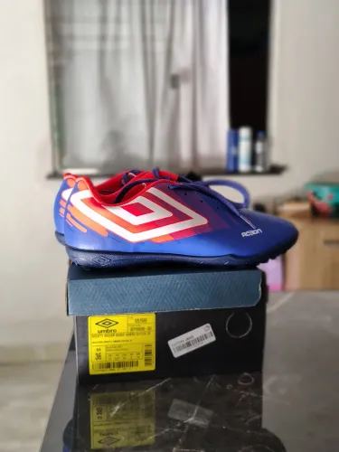 Chuteira Society Original Umbro Infantil 36 - Promoção