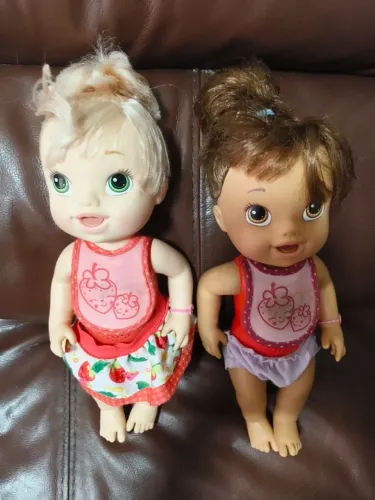 Dupla de baby Alive funcionando 