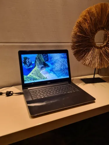 Notebook Dell Inspiron i7 | 12GB RAM | SSD 240GB | Placa de Vídeo + Tela Touchscreen