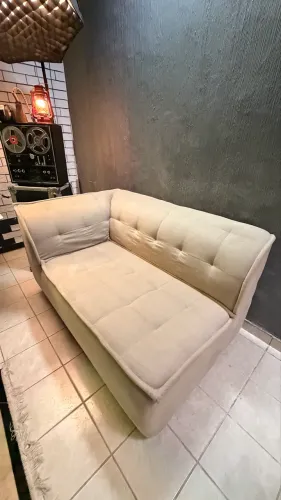 Sofá dois lugares
