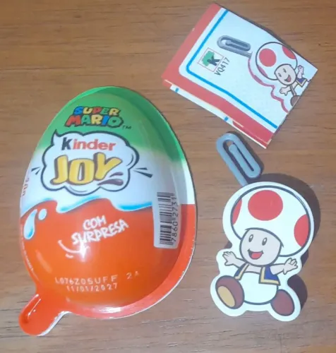 2 Kinder Ovo Super Mário.