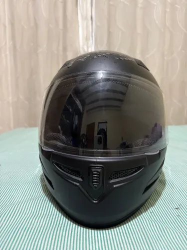 Capacete usado 2x.