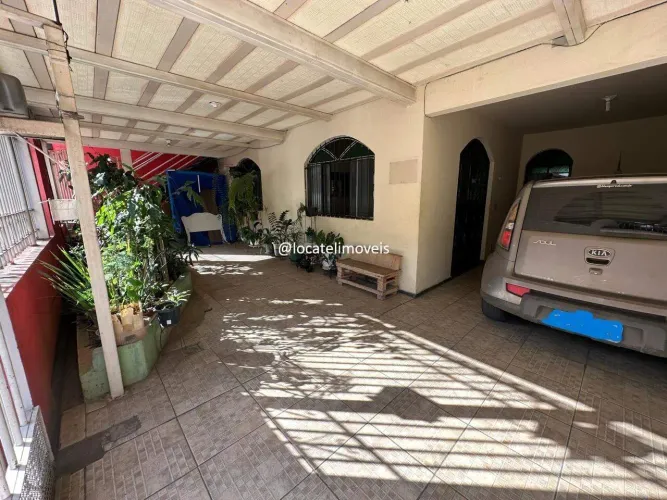 Lote à venda, incluso 3 casas, no bairro Bonsucesso