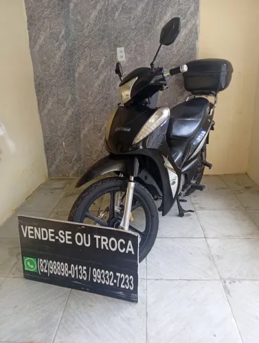 Moto Avelloz