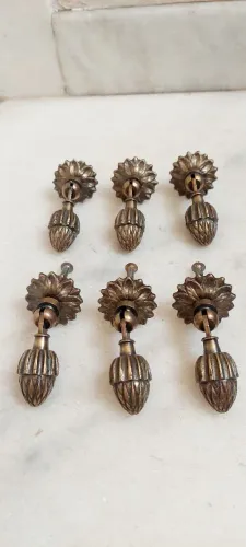 Lote 06 Puxadores Pinha Bronze