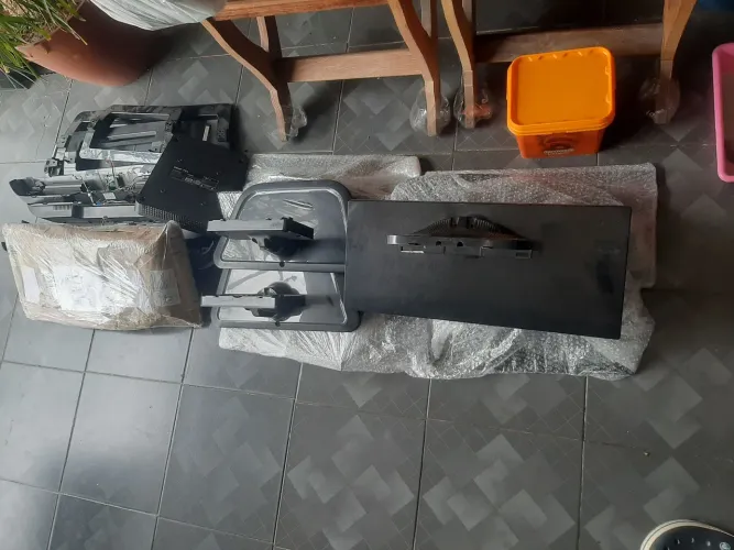 Pés base para tvs LG / SAMSUNG