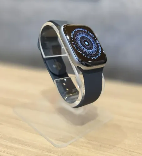 Apple Watch Series 11 42mm Cizna Space Gray - Lacrado