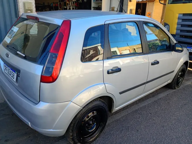 Ford Fiesta 1.6 16V Flex Mec. 5P 2014