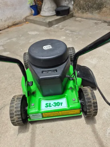 Roçadeira Cortador de Grama Trapp SL-30T 1700W 220V