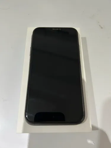 Celular Iphone 11 128gb em estado de novo na caixa