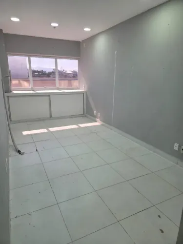 Alugo sala comercial em frente ao top shopping Nova Iguaçu