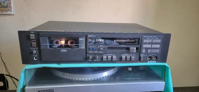 Tape deck gradiente esotech
