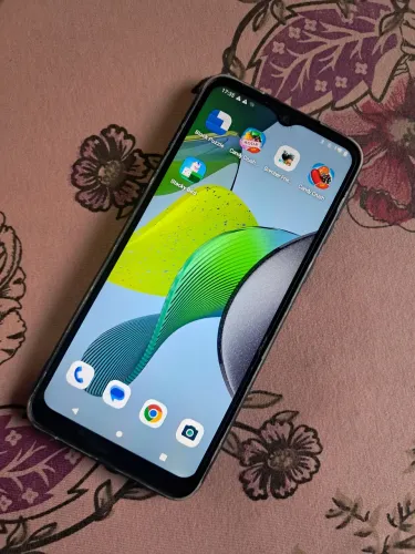 Celular Moto G13