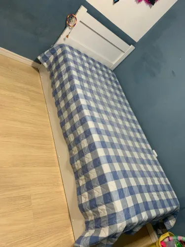Cama solteiro com cama auxiliar