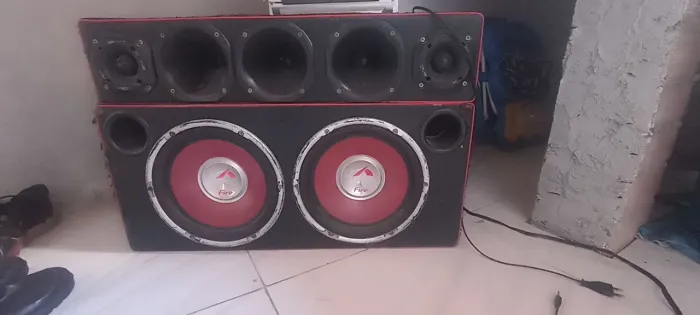 ? VENDO CAIXA DE SOM TRIO ?