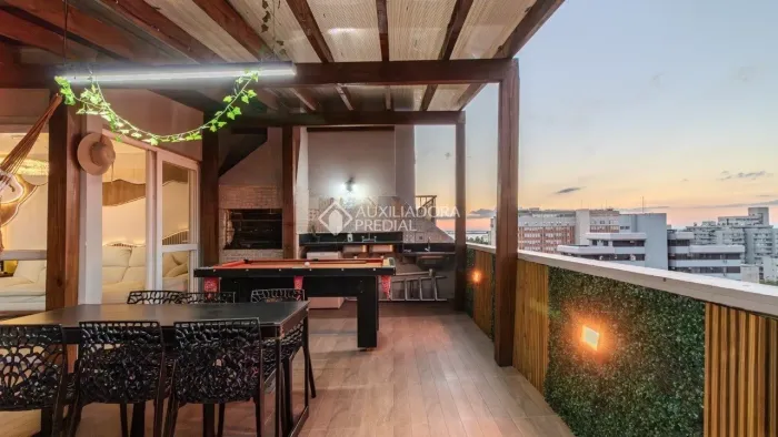 COBERTURA TOTALMENTE MOBILIADA COM 97M²| 2 SUÍTES | 2 VAGAS | MENINO DEUS