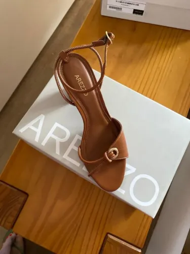 SANDÁLIA AREZZO CARAMELO SALTO BLOCO NÚMERO 36