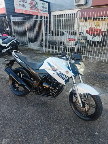Fazer 250