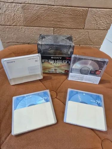 9 Mds ( minidisc ) Sony / Maxell / TDK -lacrados