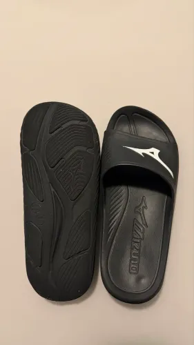 Chinelo Mizuno Energy