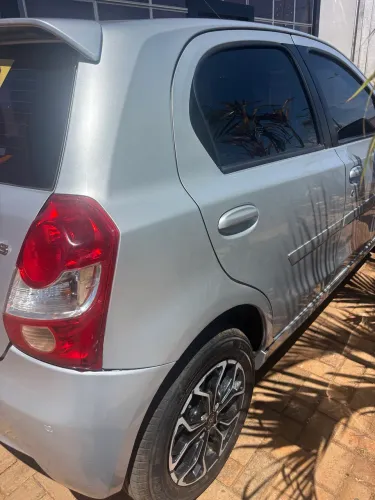 Toyota Etios XS 1.3 Flex 16V 5P Mec. 2013