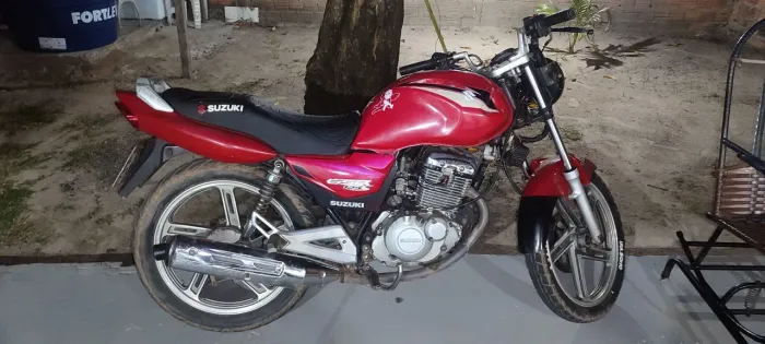 Suzuki 125 quebra galho 