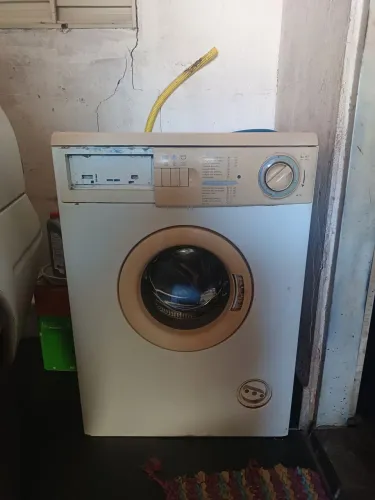 Máquina de lavar Electrolux