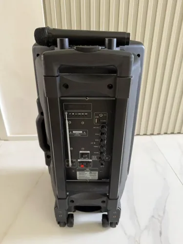 Caixa de Som Amplificada Sumay + Microfone sem Fio - R$ 350