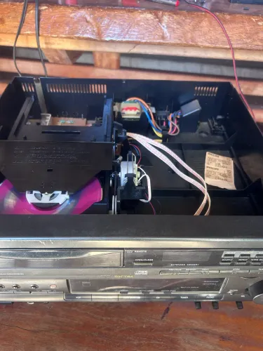 CD player Philips , funcionando lendo tudo ?