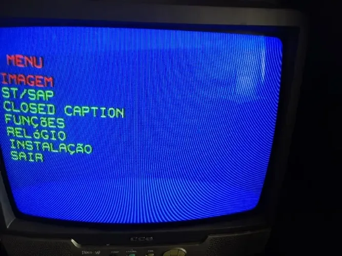 TV CCE 20 polegadas antiga de tubo funcionando