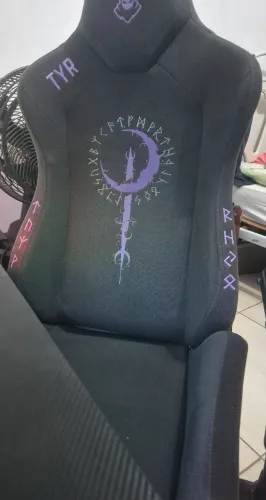Cadeira gamer Mancer Tyr PRO 4D