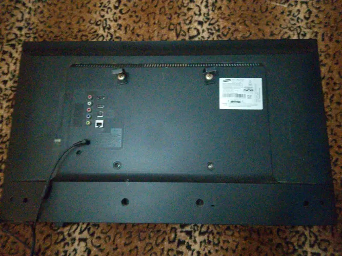 Tv Samsung (tela quebrada)