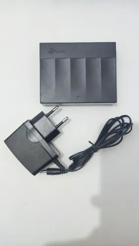 SWITCH C/5 PORTAS 10/100/1000Mbps