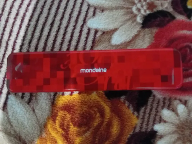 Relógio original da marca momdane com apmes 6 vezes de uso. Contém nota fiscal pra troca