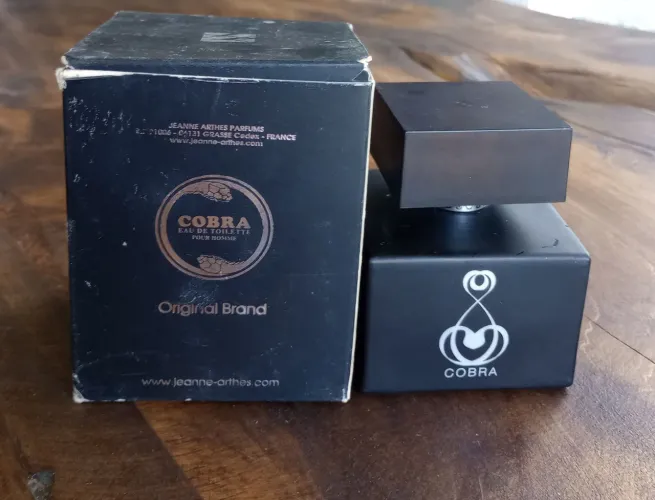 Perfume Cobra 100 ml / França