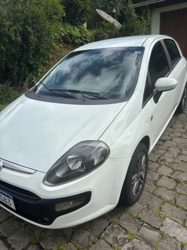 Fiat Punto Attractive Italia 1.4 F.flex 8V 5P 2013