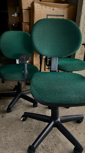 CADEIRA ESCRITÓRIO ERGONÔMICA AJUSTÁVEL