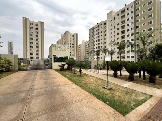 Apartamento com 2 dormitórios para alugar, 47 m² por R$ 1.500,00/mês - Jardim Lago Norte -