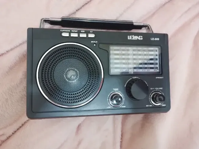 Rádio portátil analógico 