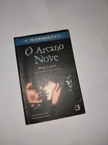 O Arcano Nove, da Saga A Mediadora
