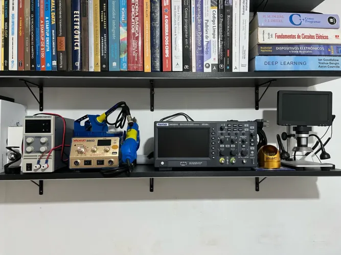 Bancada de eletrônica