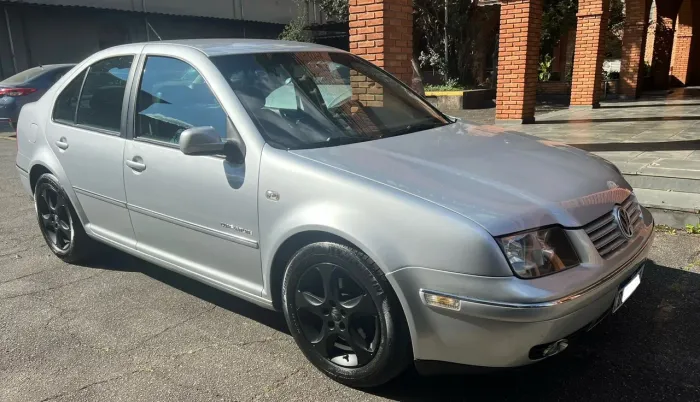 Volkswagen Bora 2.0/ 2.0 Flex 8V Aut. 2005