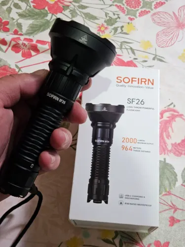 Lanterna Sofirn SF26 original