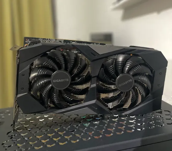 GTX 1660 Ti com garantia 