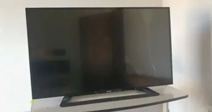 Tv smartv Plilipis 42