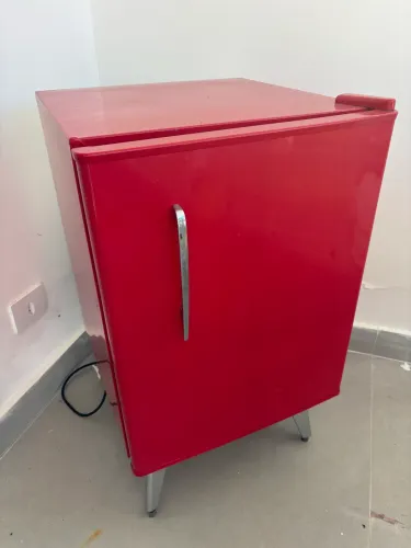 Frigobar Brastemp Retrô Vermelho