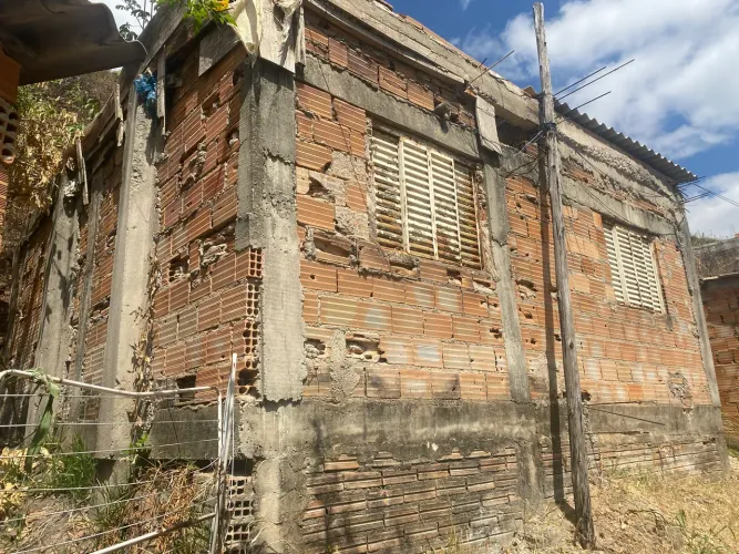 Terreno no bairro (Serra) BH
