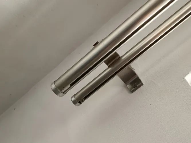 Suporte de alumínio para cortina