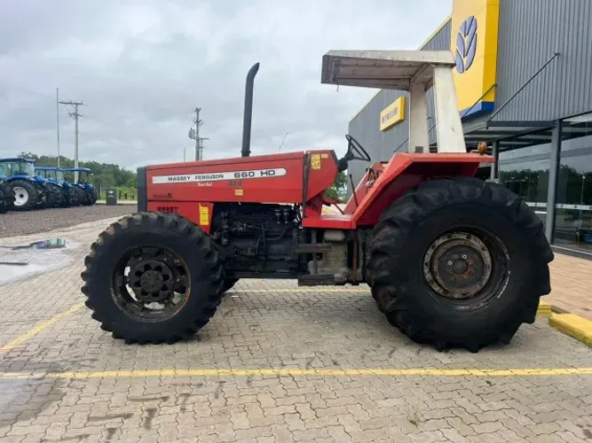 Trator Massey Ferguson 660