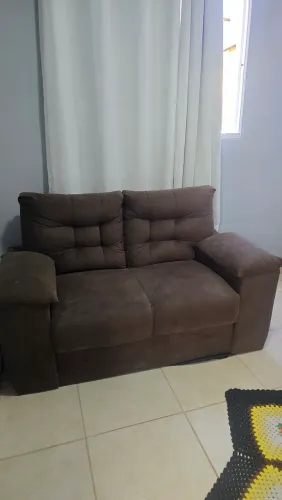 Sofá de dois lugares em ótimo estado!